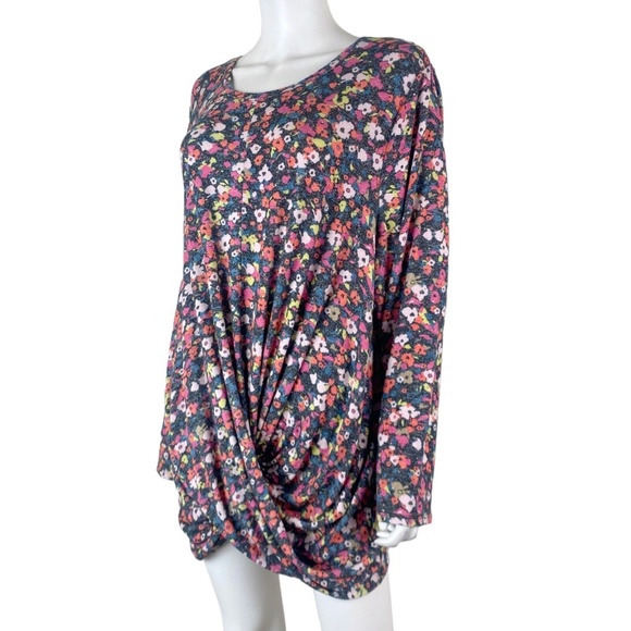 Lane Bryant Crossover Hem Floral Lightweight Sweater / Knit Top - Picture 2 of 5